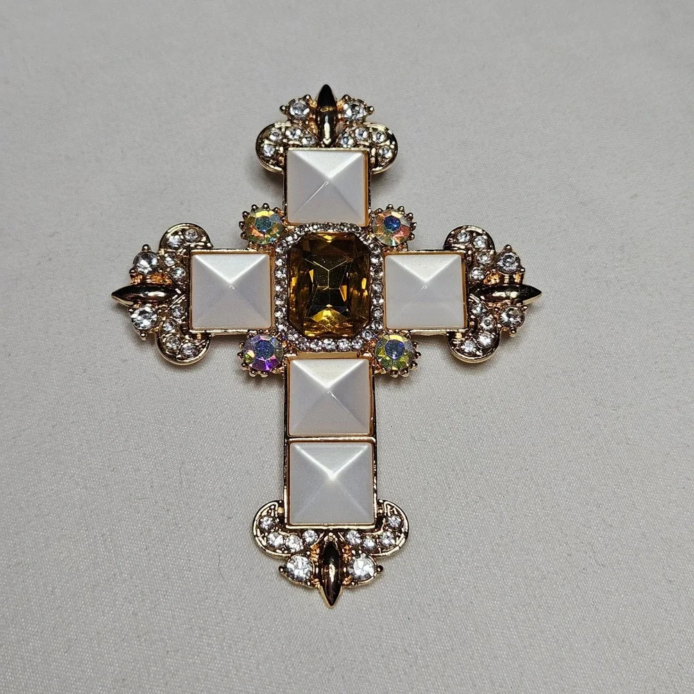 Cross Brooch Women OS Gold Tone Byzantine Renaissance Amber Rhinestone